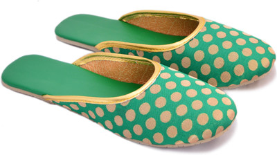 

Myra Women Green Flats