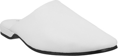 

Metro Men 16,White Sandals