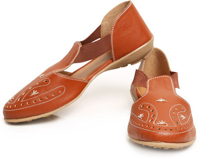 

Bare Soles Women tan Sandals