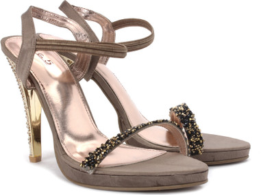

Inc.5 Women Chikoo Heels