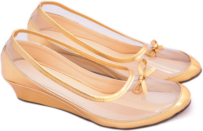 

Myra Women Golden Wedges