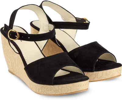 

Nell Women Black Wedges