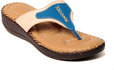 

Adorn Women Cream Flats