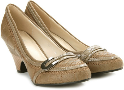 

Inc.5 Women Brown Heels