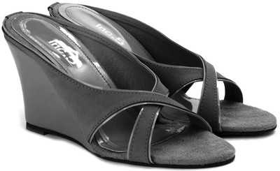 Inc. Women Black Wedges