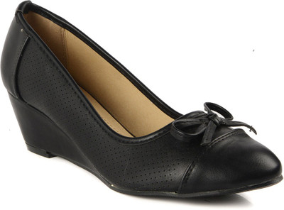 

Flat n Heels Women BLACK Wedges