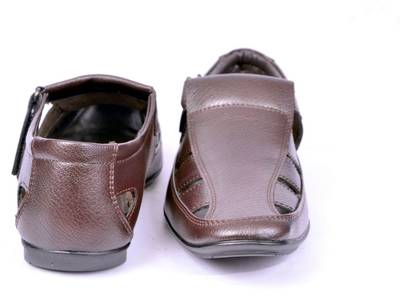 Peponi Men Brown Sandals