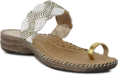 

Catwalk Women GOLD Flats
