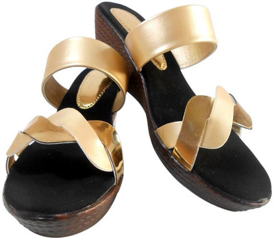 

Lily Women Gold Wedges