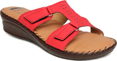 

Vendoz Women Red Flats