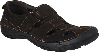 Numero Uno Men Coffee Casual