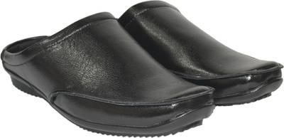 Strive Men Tan Sandals