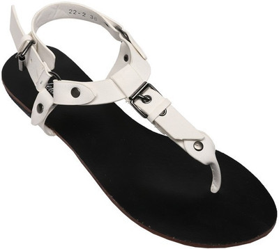 

Wanderlust Women Black Flats