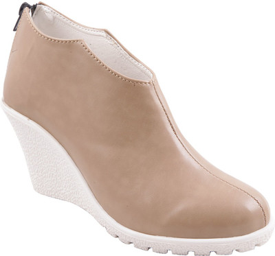 

Adorn Women Beige Wedges