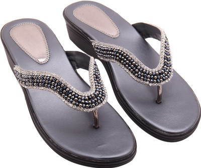 

Royal Collection Women Beige Heels