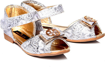 

Trilokani Girls Sports Sandals(Silver