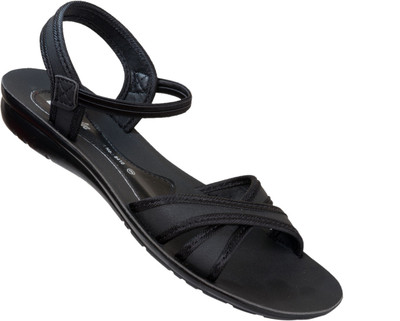 

VKC Girls Flats(Black