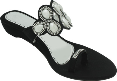 

Aarnato Women Black Wedges