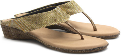 

Inc.5 Women Ant Gold Flats