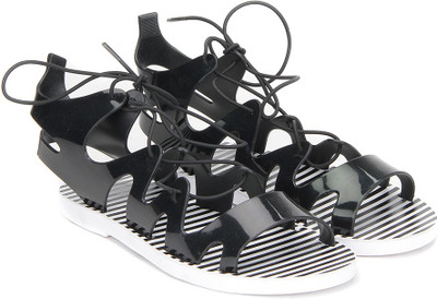 

Carlton London Women Black Flats