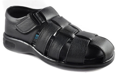

Lee Grip Men Black Casual
