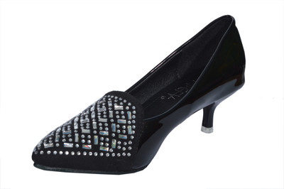 

Ladela Women Black Heels