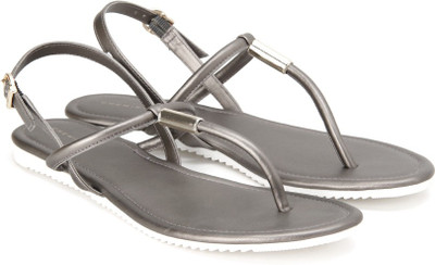 

Chemistry Women Light Grey Flats