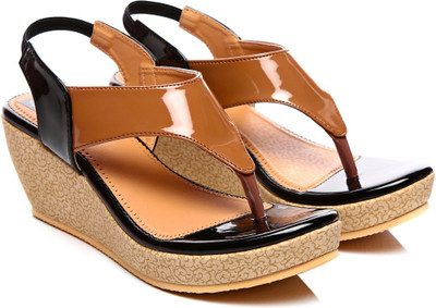 

Nell Women Beige Sandals