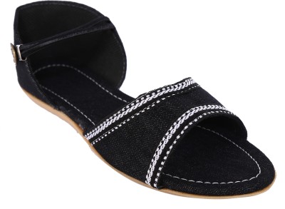 

Jade Women Black Flats