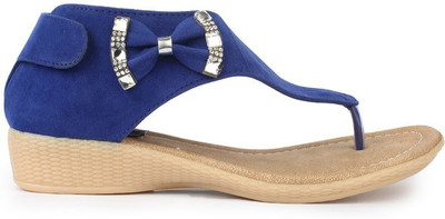 

Sindhi Footwear Girls Sports Sandals(Blue