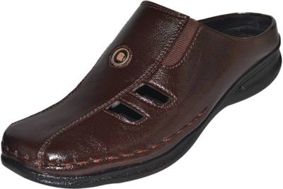 Strive Men Black Sandals