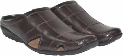 Strive Men Tan Sandals