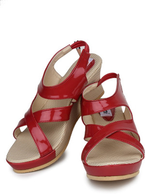 

Digni Women Peach Wedges