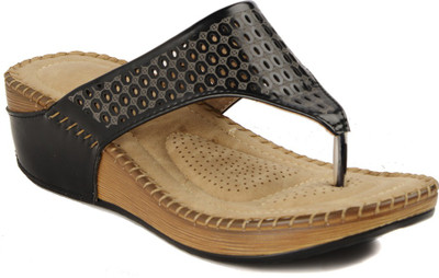 

Bruno Manetti Women Black Flats
