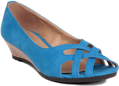 

MSC Women Blue Heels