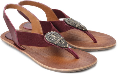 

Catwalk Women Maroon Flats