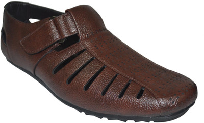 

Human Steps Men Brown Clogs
