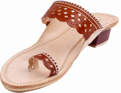 

Foot Wagon Women Brown Flats