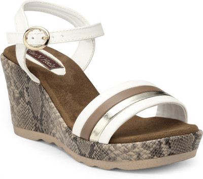 

Flat n Heels Women White,Brown Wedges