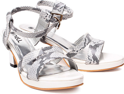 

Nell Women White Heels
