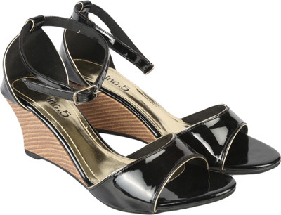 

Inc.5 Women BLACK Wedges