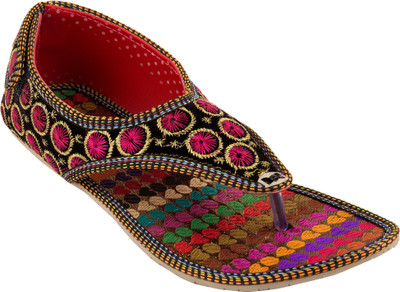 

Royal Collection Women Multicolor Flats