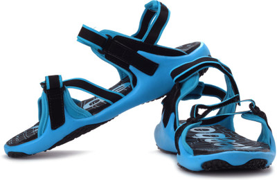 

REEBOK Men Blk, Blue Blink Sports Sandals