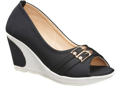 

Dolphin Miles Women Black Wedges