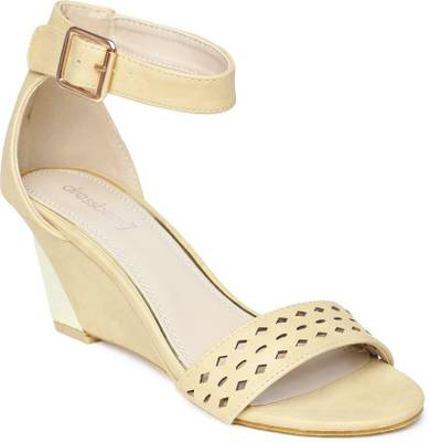 Dressberry Women Black Heels