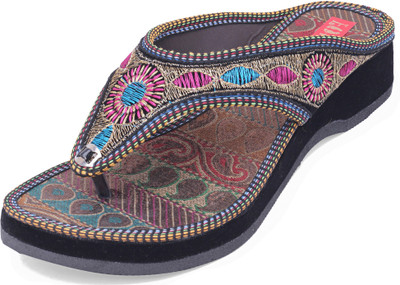 

Footrendz Women Pink Flats