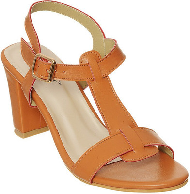 

Bruno Manetti Women Tan Heels