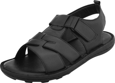 

Shooz Men Black Sandals