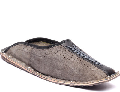 

Paduki Men Grey Clogs