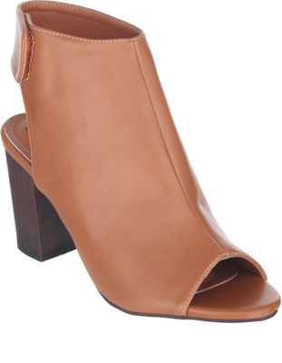 

Shuz Touch Women TAN Heels